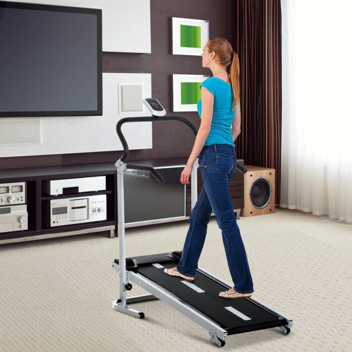Bạn có thể mặc bất cứ loại quần áo nào để tập