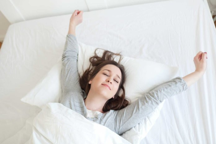 Ngủ đủ giấc để giữ dáng