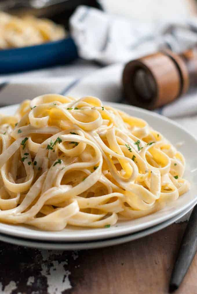 Pasta xốt Alfredo có quá nhiều calo và chất béo