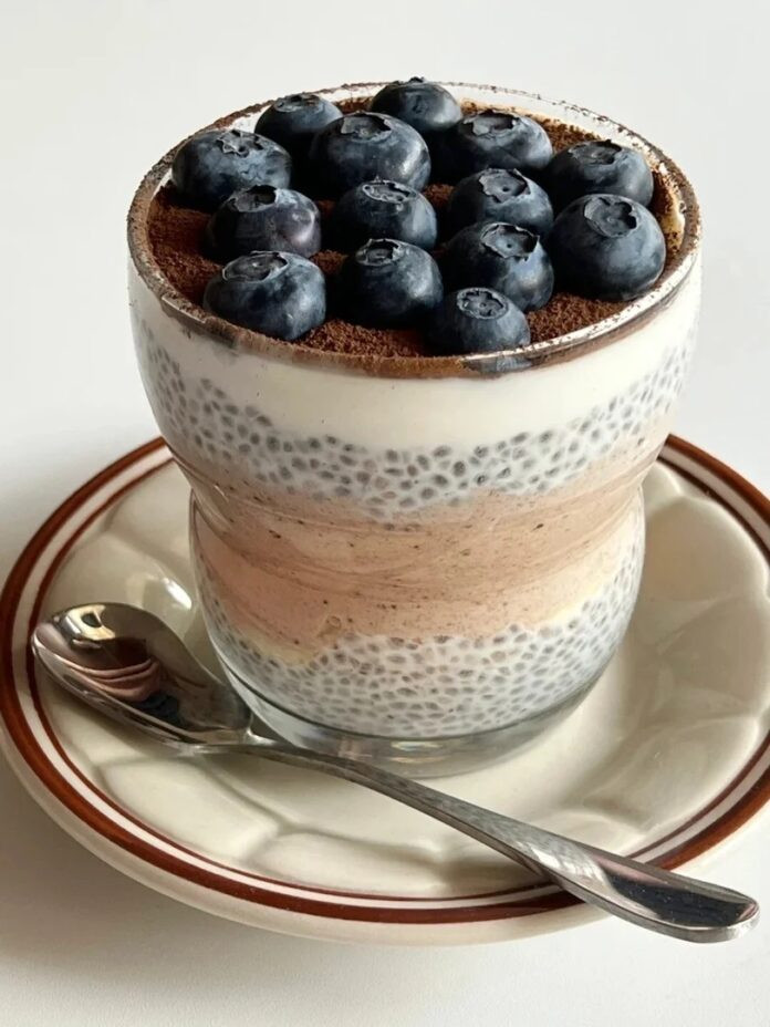 Pudding tiramisu hạt chia