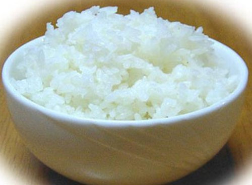 Người thừa cân có nên ăn cơm cháy, cơm nguội để giảm béo không?